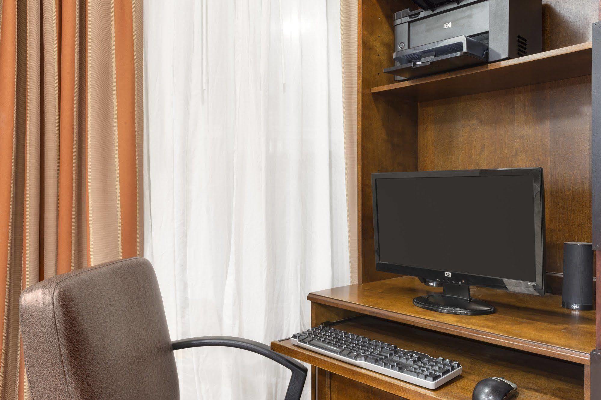 Country Inn & Suites By Radisson, West Valley City, Ut Екстериор снимка